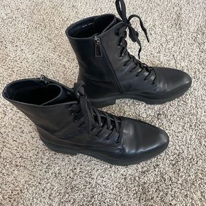 Dolce vita combat boot 9.5